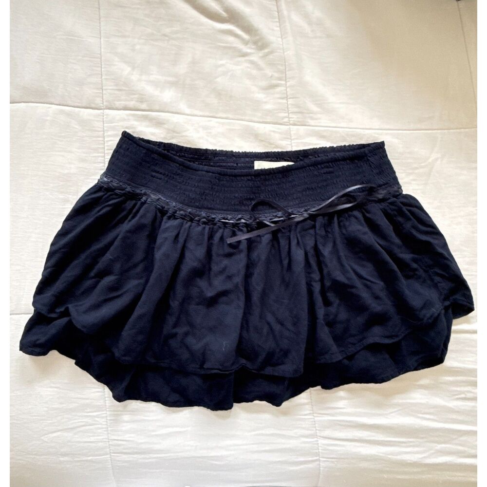 Hollister Navy Blue Tiered Ruffle Smocked Ribbon Bow Mini Skort